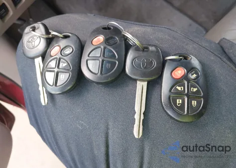 2005 Toyota Sienna Xle Limited from USA, damaged, VIN 5TDZA22C55S250457